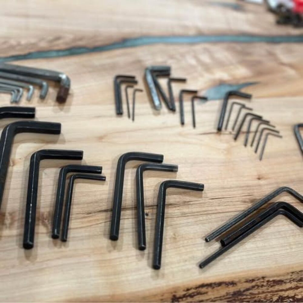 LOT- vintage allen wrenches- don’t know which are metric and which aren’t - over